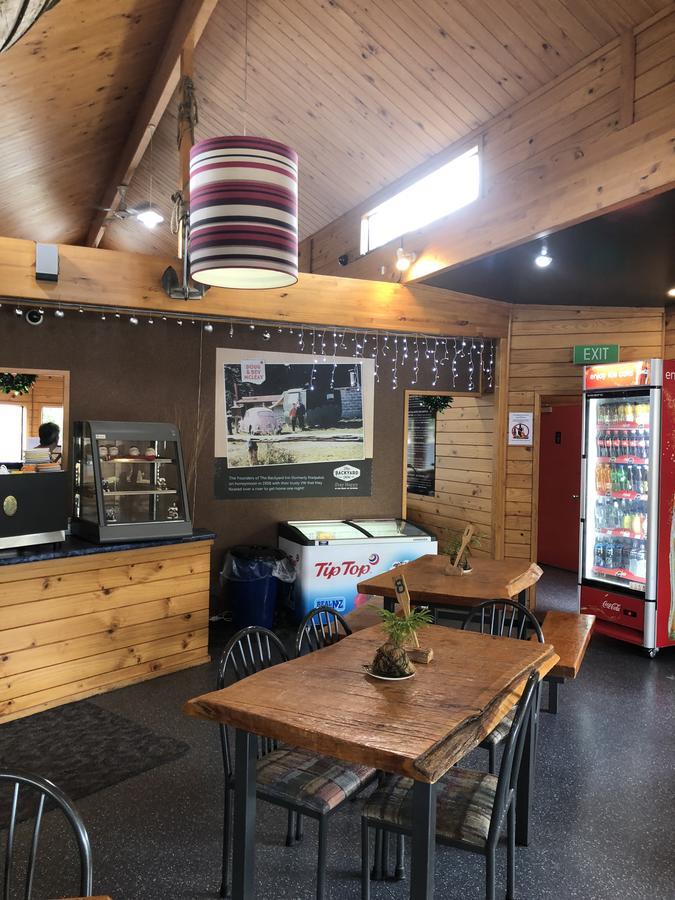 Smoke Lake Hot Springs Lodge & Camp Rotorua Exterior photo